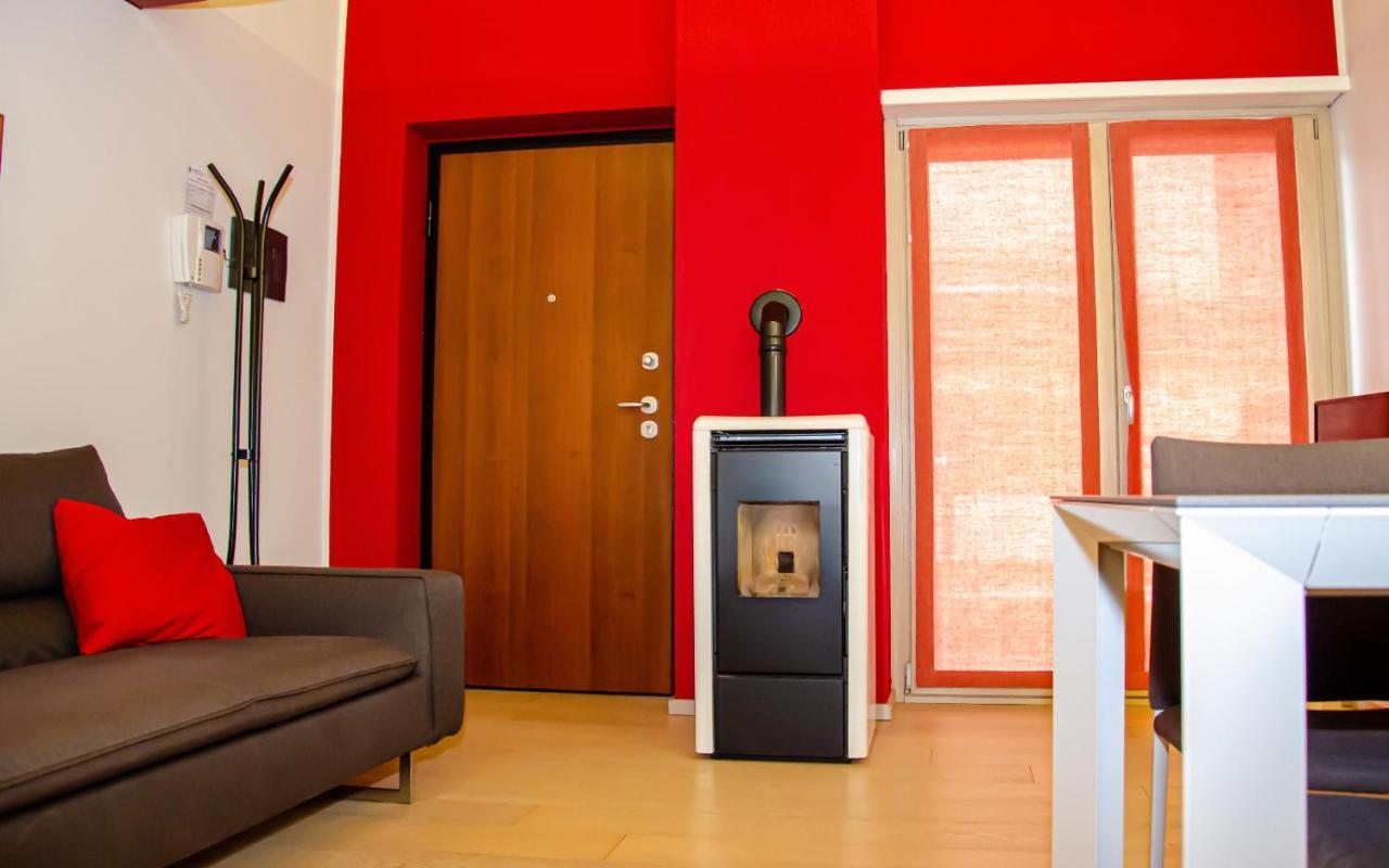 טיראנו Holiday House Viola מראה חיצוני תמונה