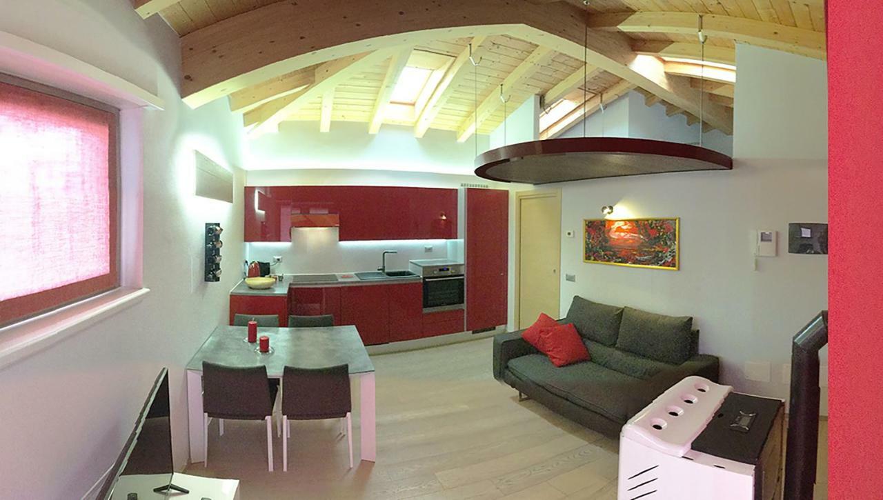 טיראנו Holiday House Viola מראה חיצוני תמונה